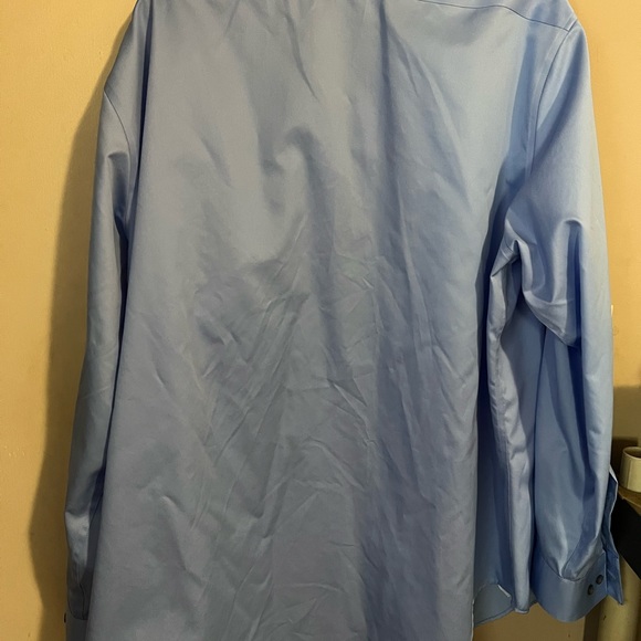 Men’s Calvin Klein long sleeve dress shirt - Picture 2 of 3